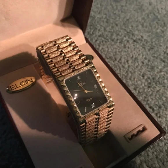 Elgin Diamond Marker Quartz Watch - Picture 4 of 12